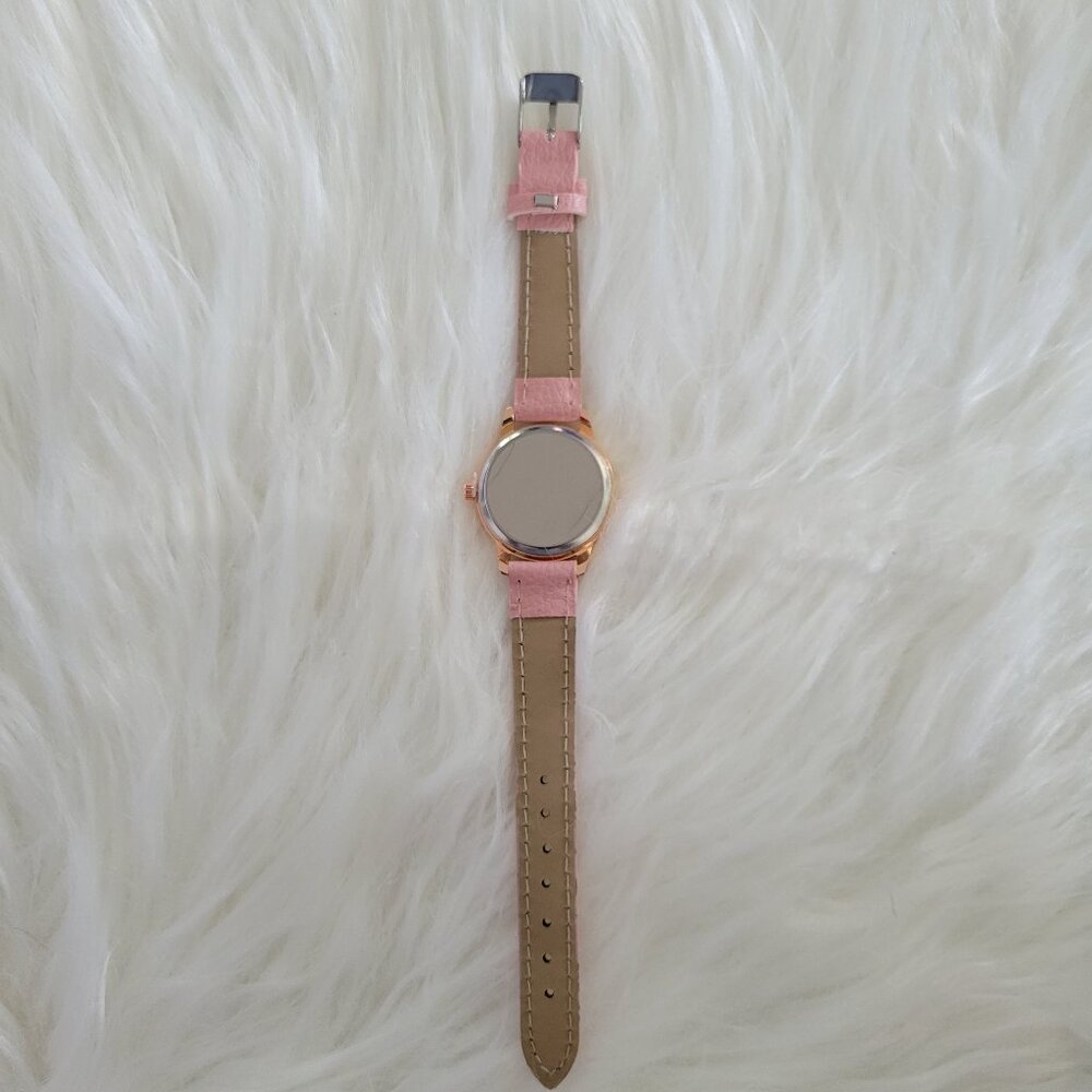 Hello Kitty Watch - Picture 2 of 5